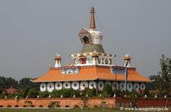 The Buddhist Stupa: origin and development