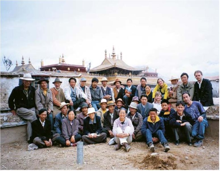 File:Jokhang1.jpg