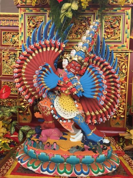 File:5e5 e87f.jpg
