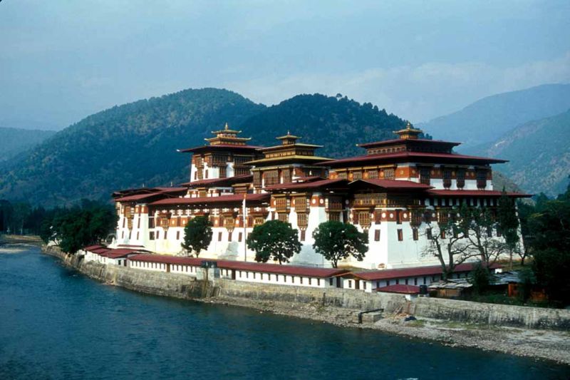 File:Punakha Dzong.jpg